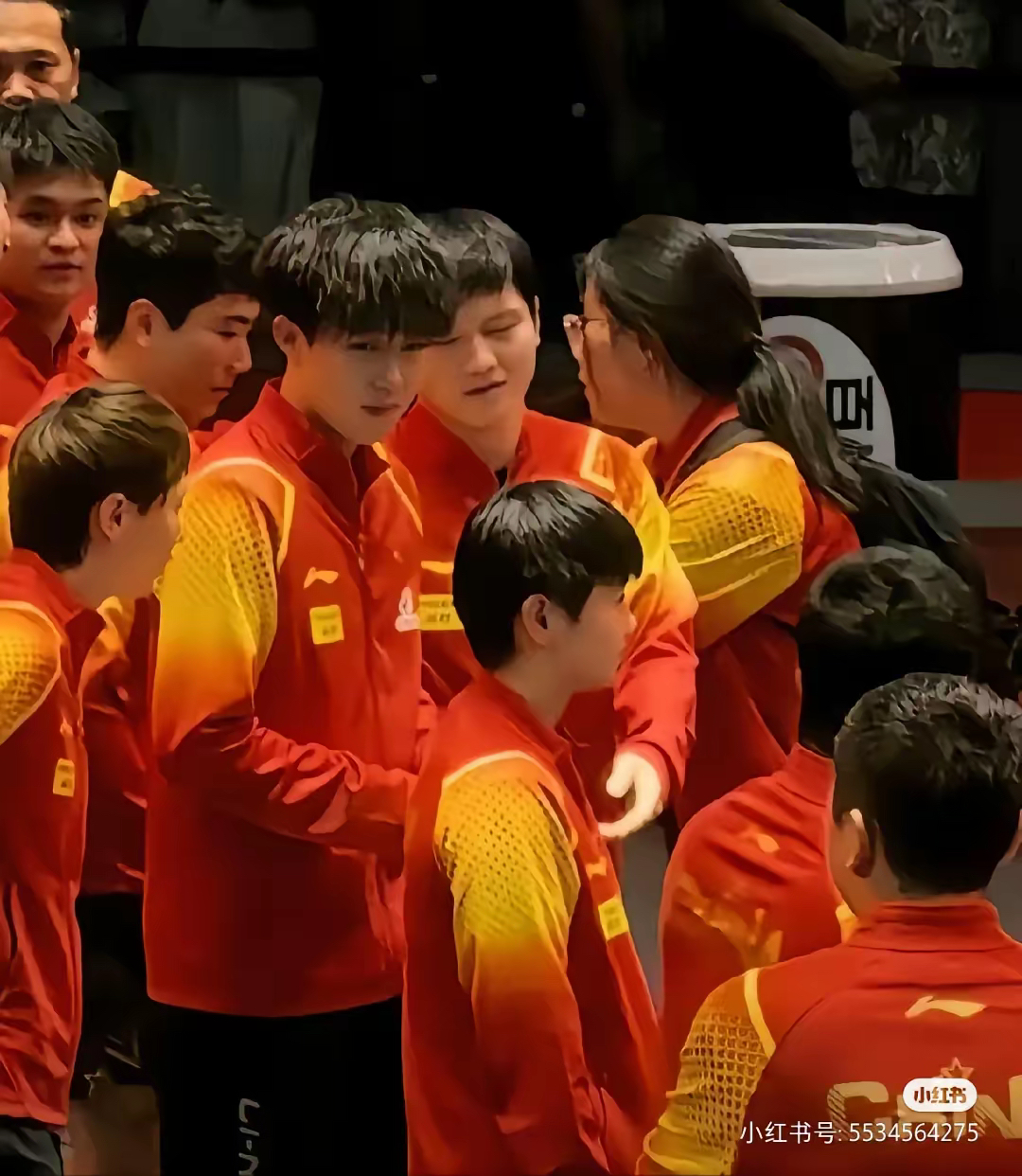 球员们将在比赛中争夺胜利的荣耀