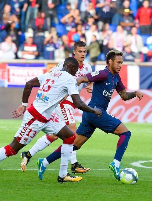 拉斯主场告捷，法甲保级形势稍有起色