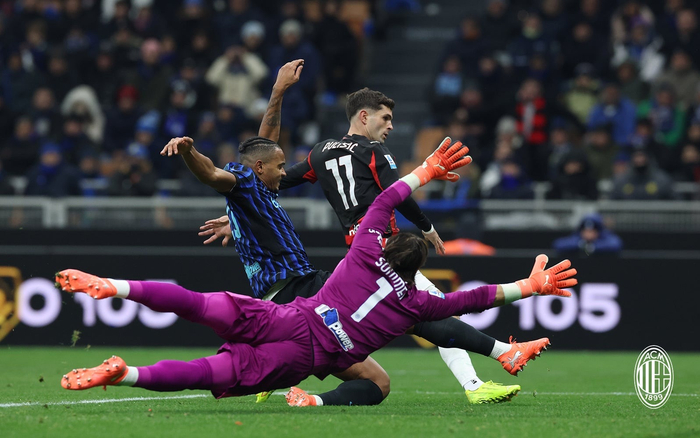 米兰双雄取得胜利,排名逐渐攀升获得关注 米兰双雄取得胜利,排名逐渐攀升获得关注