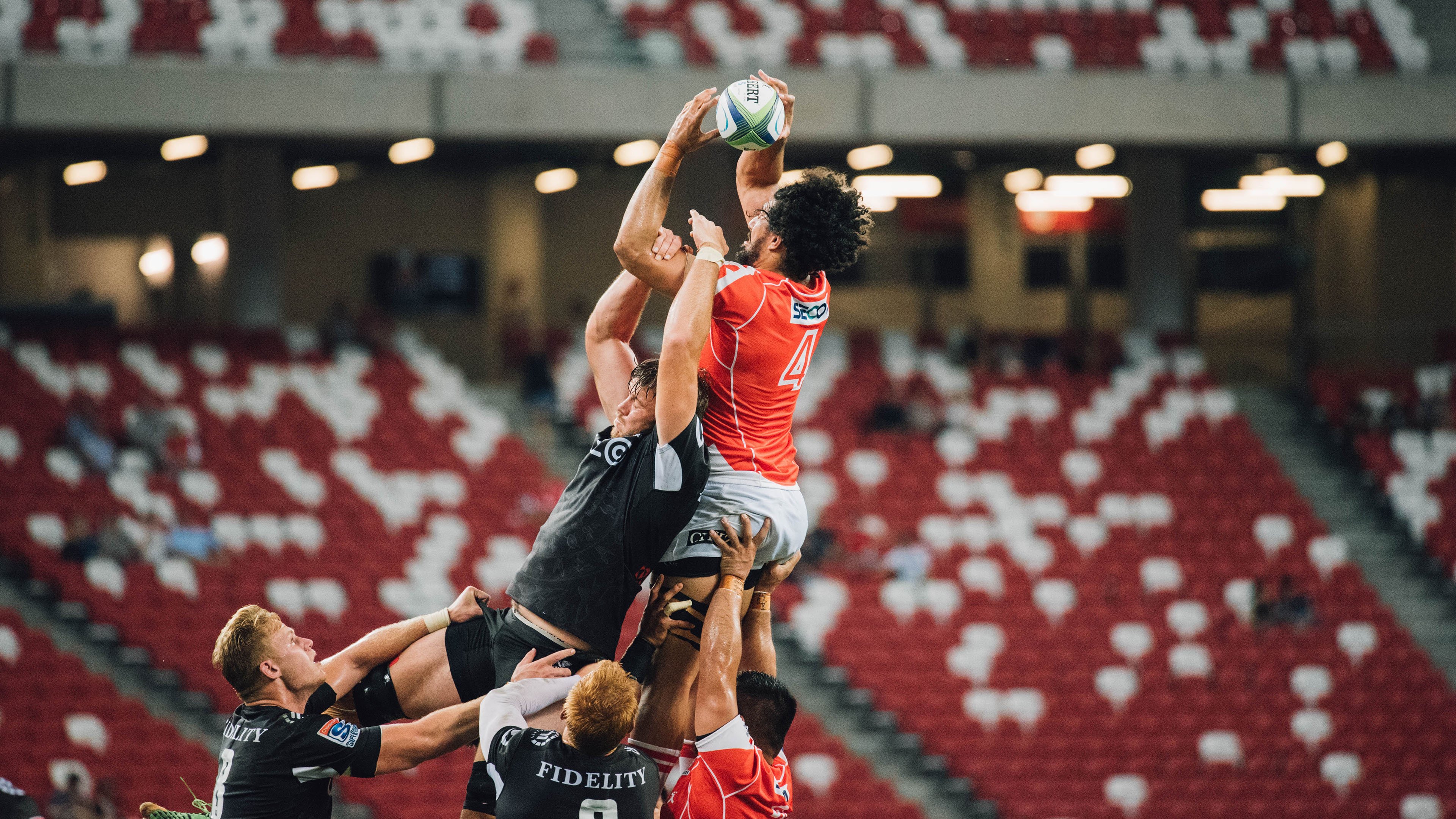 足球场上的高卢雄鸡与乒乓球台的日耳曼战车，体育多元宇宙中的胜利交响